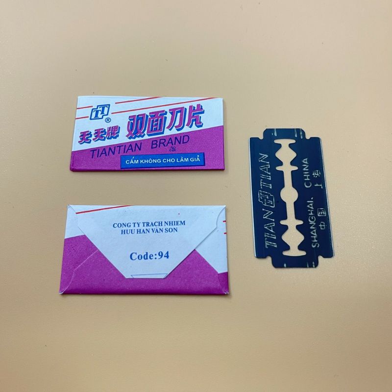 HỘP 10 CÁI LƯỠI LAM TÍM TITAN