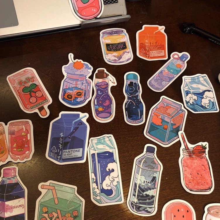 Set 50 miếng dán trang trí vali / laptop / đàn ghi ta / va li chống thấm nước họa tiết hoạt hình dễ thương