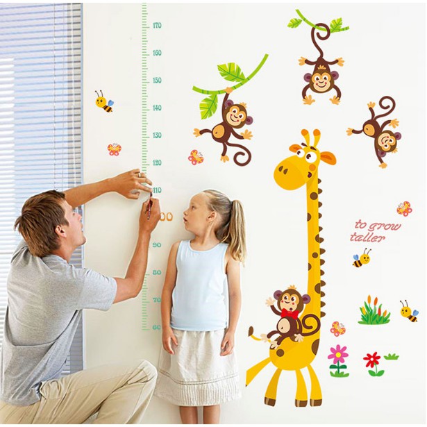 Decal trang trí tường - Thước Đo Hươu và Bày Khỉ Nâu tinh nghịch mới