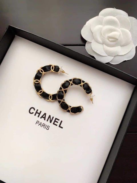 BÔNG TAI VIỀN XÍCH ĐEN