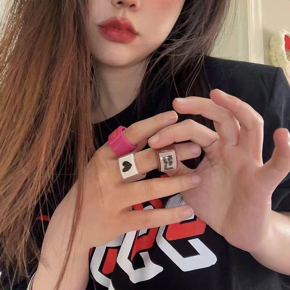 Nhẫn Nhựa Resin In Chữ Đơn Giản Thời Trang Cổ Điển Cho Nữ