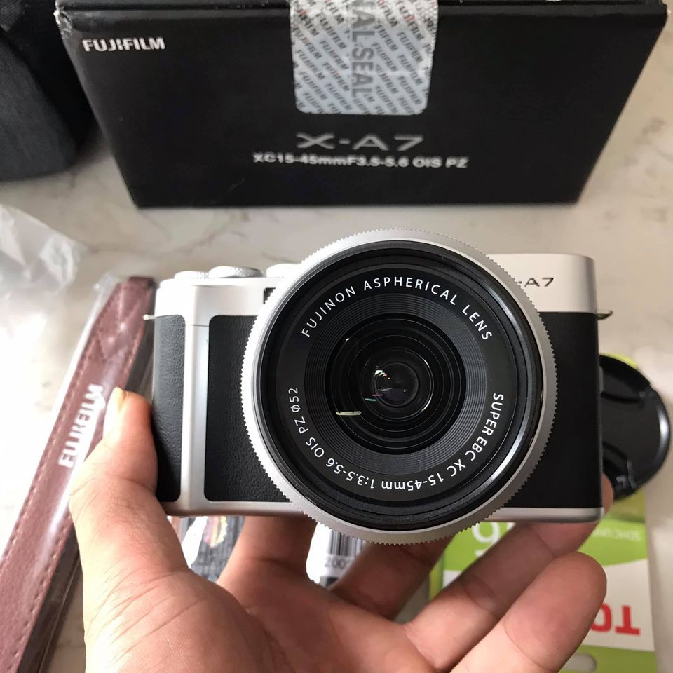 Máy ảnh Fujifilm X-A7 kèm kít 15-45 mm F3.5-5.6 OIS  pz  fullbox như mới