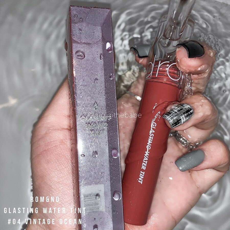 Son Bóng Romand Glasting Water Tint #04 Vintage Ocean -[COCOLUX] | BigBuy360 - bigbuy360.vn