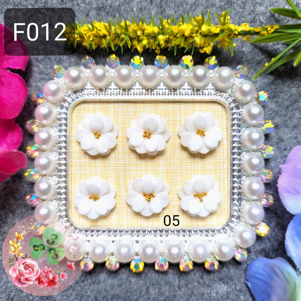 Mẫu: F012 . Hoa bột &quot; Thược dược &quot; đính móng siêu xinh.