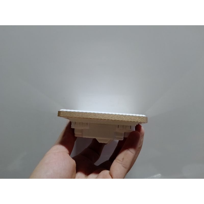 Ổ cắm mặt kính cường lực viền nhựa hình chữ nhật, hạt panasonic