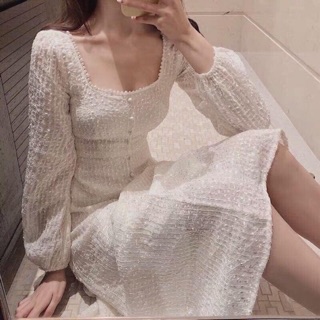 Váy cổ vuông tiểu thư đính hạt