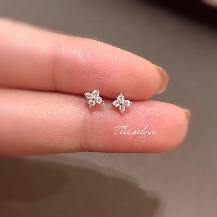 Khuyên tai bạc nữ TLEE nhí hoa đá bốn cánh nhỏ nhắn TleeJewelry B0152