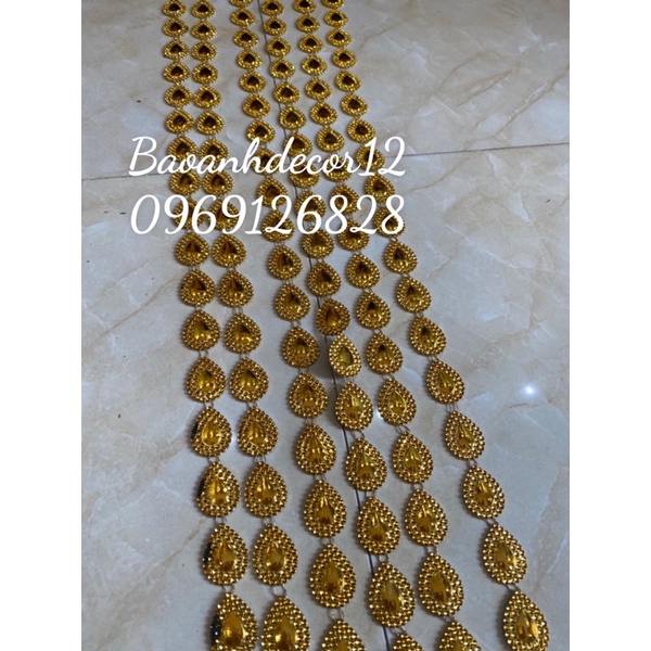 1m gồm 6 dây( tương đuowng mỗi dây 1m)   Kim xa Mắt công siêu đẹp ạ .ảnh thật Shop chụp