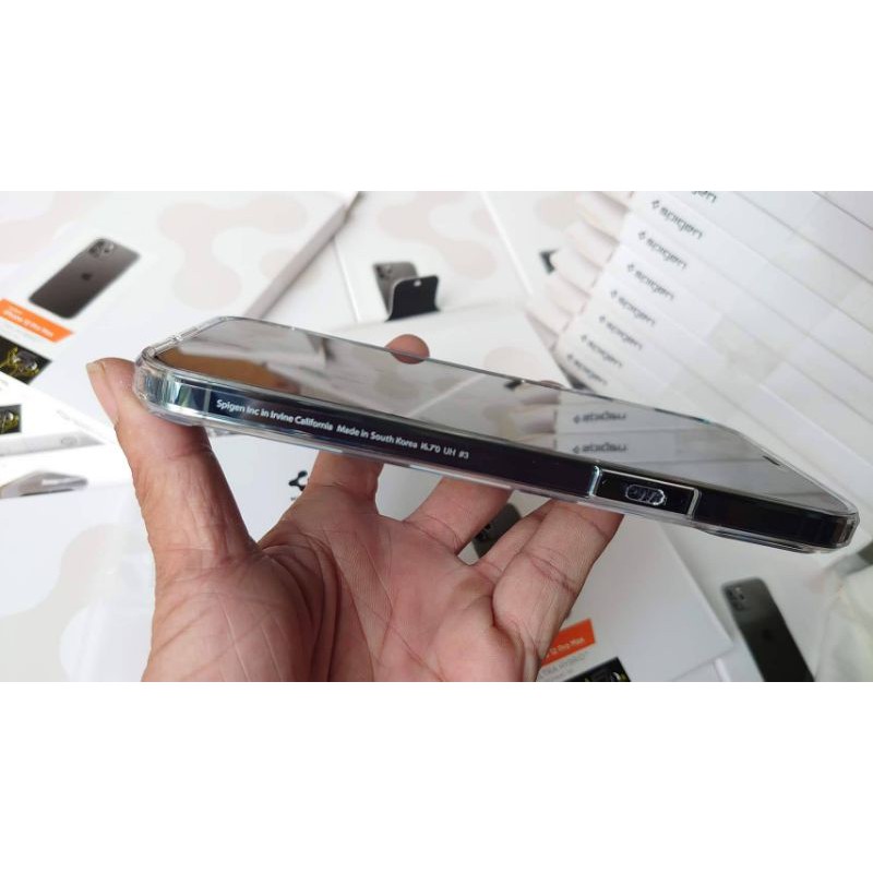 Ốp Lưng Spigen Ultra Hybrid iPhone 12 Promax