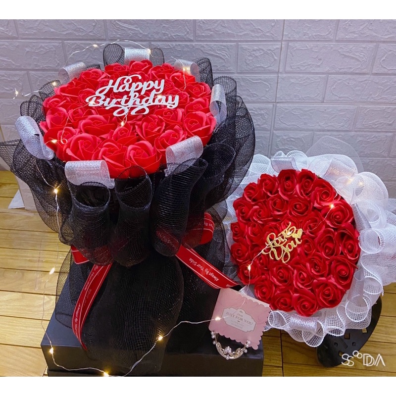 _ Bó hoa hồng sáp 30 bông tặng kèm thiệp và chữ love or chữ happbirthday