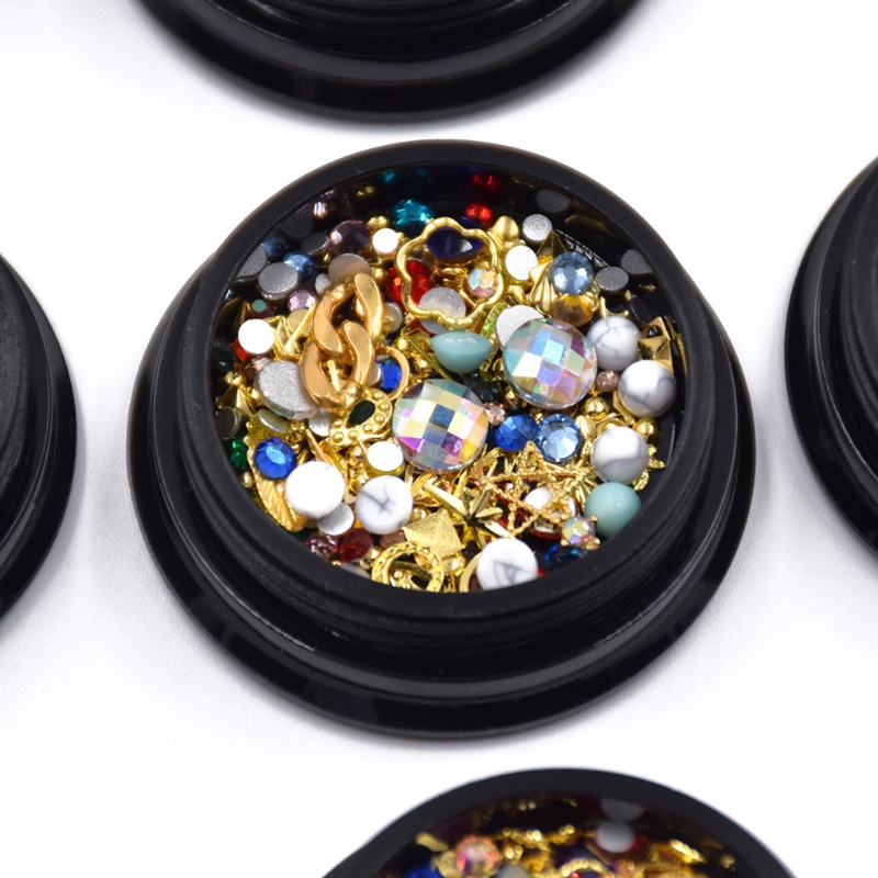 Hộp Phụ Kiện Đinh Tán Trang Trí Móng 3D Trong Suốt Tiện Dụng