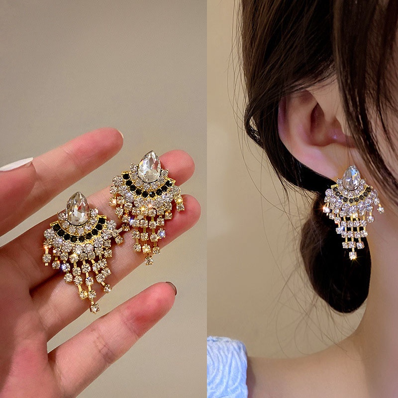 Đôi khuyên tai chốt bạc hình giọt nước đính đá thời trang