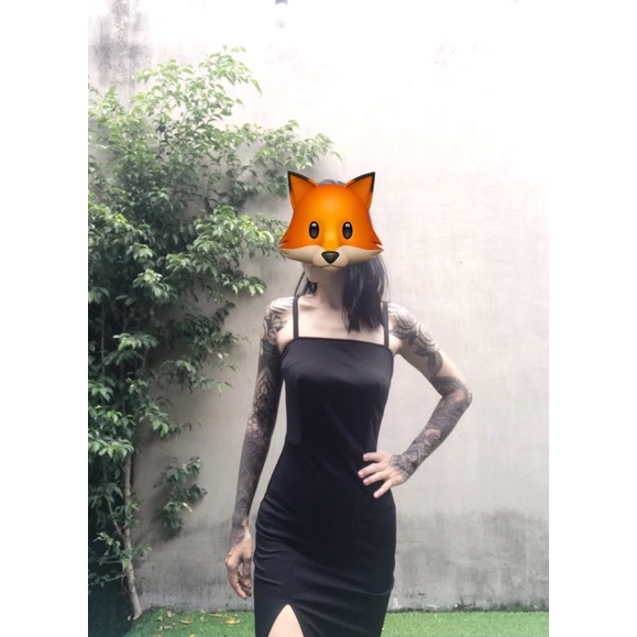 Váy body dáng ôm cúp ngực dài qua gối xẻ đùi hai dây thanh lí