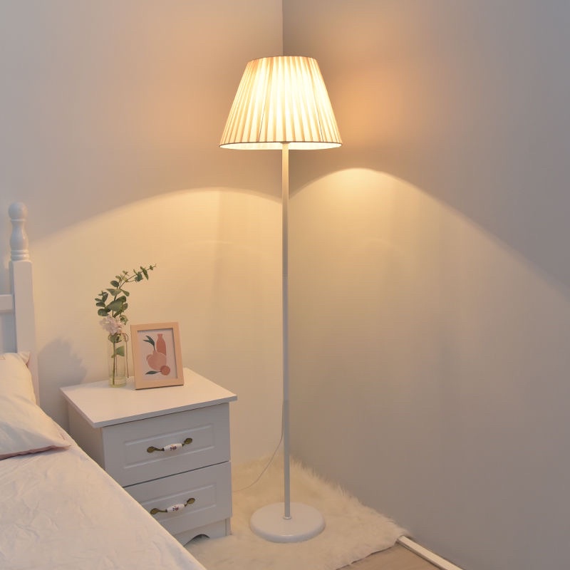 Đèn Cây Đứng Xếp Ly Trang Trí Phòng Khách Phòng Ngủ Phong Cách Châu Âu Đơn Giản Hiện Đại SB07