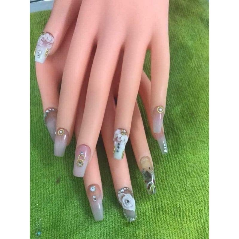 Bàn tay giử silicol tập làm nail- loại khớp dẻo linh hoatu