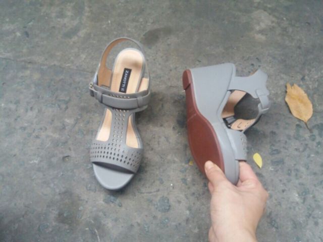 SANDAL XUỒNG VNXK SALE 50%