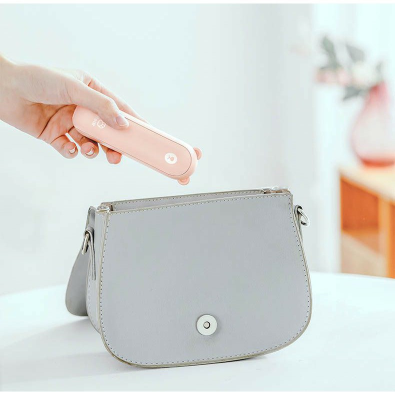 Sạc Dự Phòng 2000mAh Chức Năng Quạt Tai Gấu Mini  Và Đèn Pin Siêu Sáng - Nhập Khẩu Chính Hãng