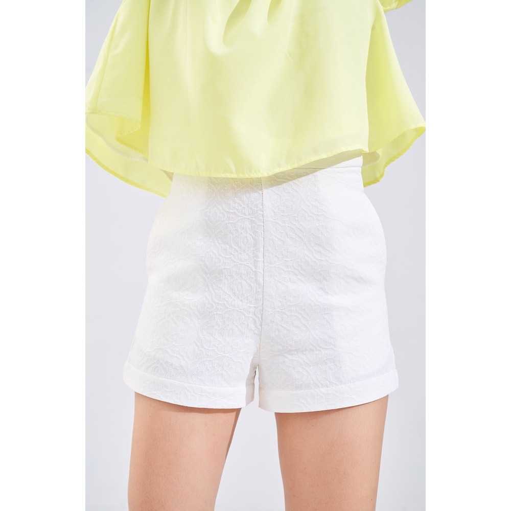 DOTTIE - Quần ngắn vải dập nổi nữ trắng Q0100