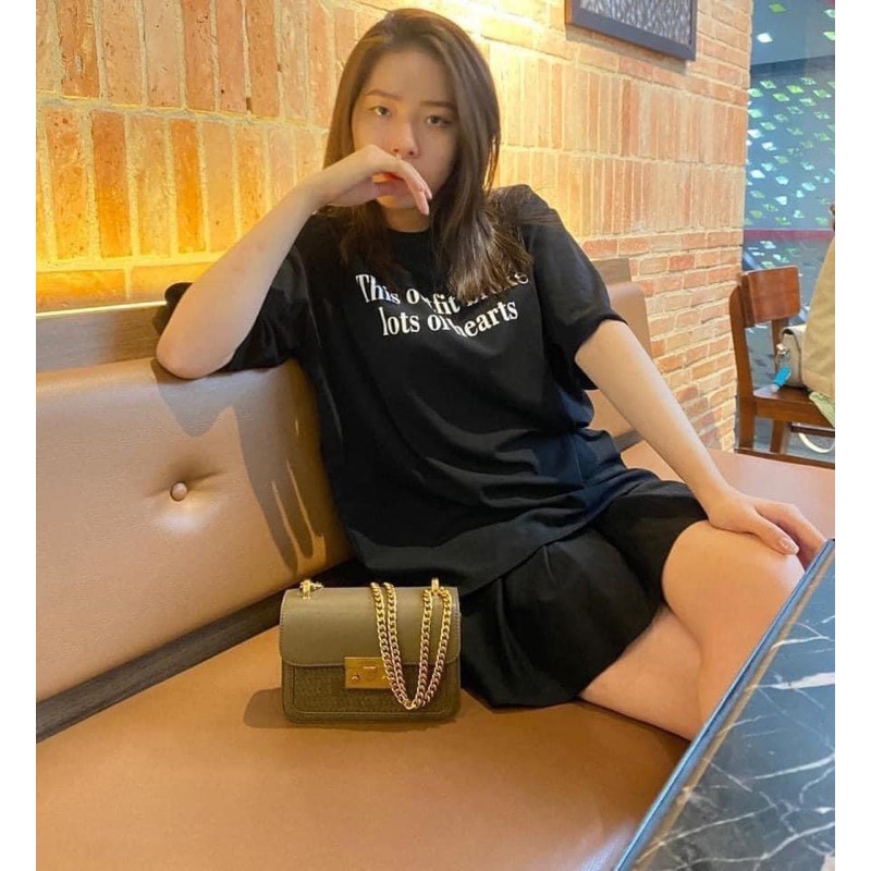 Túi Charles & Keith size 18cm