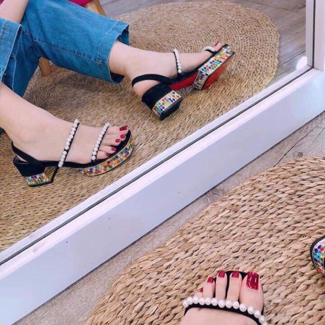 SANDAL ĐÁ G U C C I