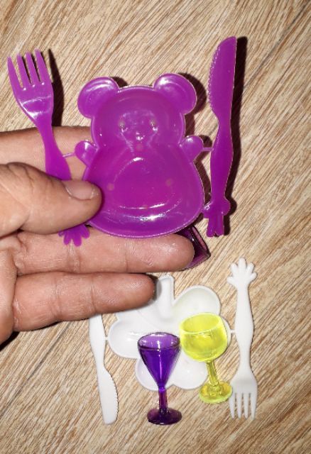 Sét 10 cái ly muỗng và dĩa mini bằng nhựa có nhiều màu