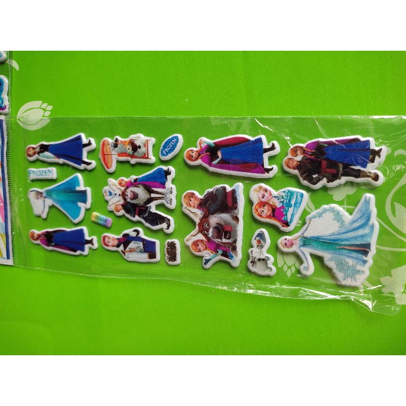 Dán stjck hoạt hình cho bé