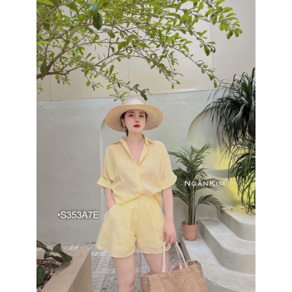 Set Sơ Mi Nữ Tay Ngắn Đi Biển ,Set Bộ Sơ Mi Kẻ Đũi Xốp Xẻ Tà Quần Đùi Phong Cách Ulzzang Unisex BEBEDOLL