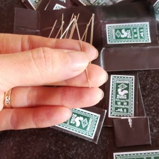 1gói  10 Kim khâu tay  bằng thép  không  gỉ