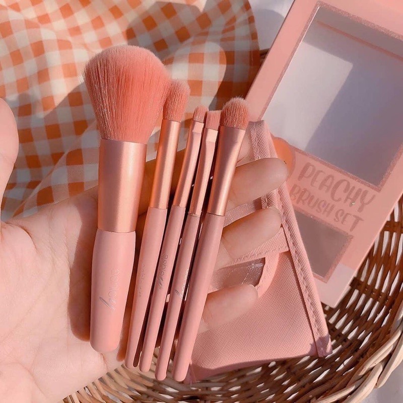 Bộ cọ trang điểm Peachy Brush Set 5 cây tone Cam đào