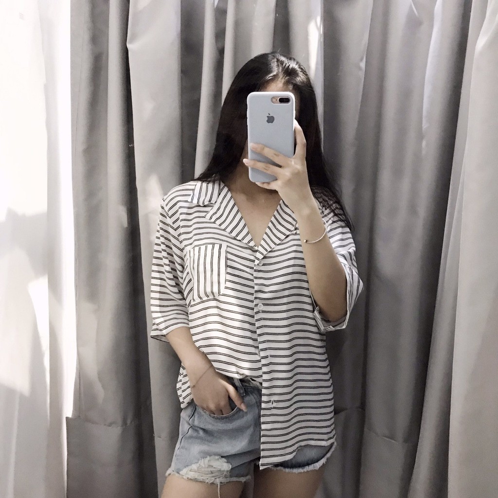 ÁO SƠ MI CỔ VEST SỌC TRẮNG ĐEN