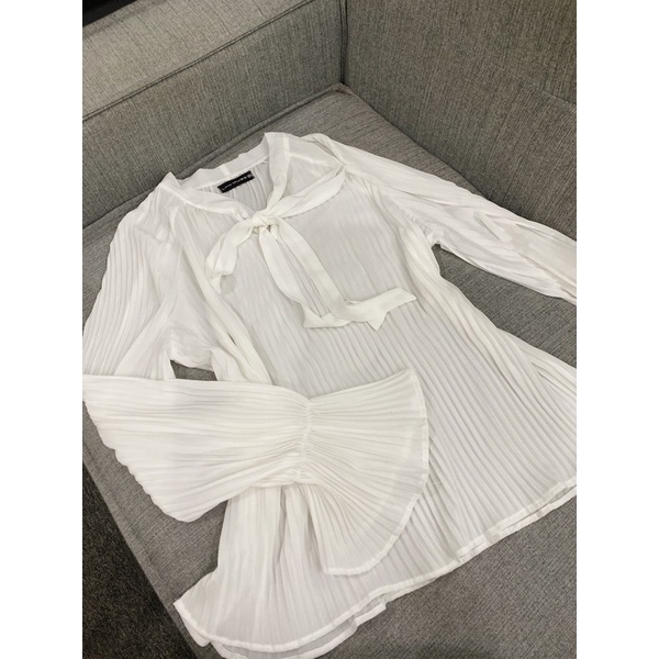 (p a s s) Áo sơ mi dập li bánh bèo thiết kế Lynmuse size M