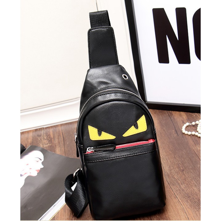 Balo/túi đeo chéo Fendi 2 mắt vàng