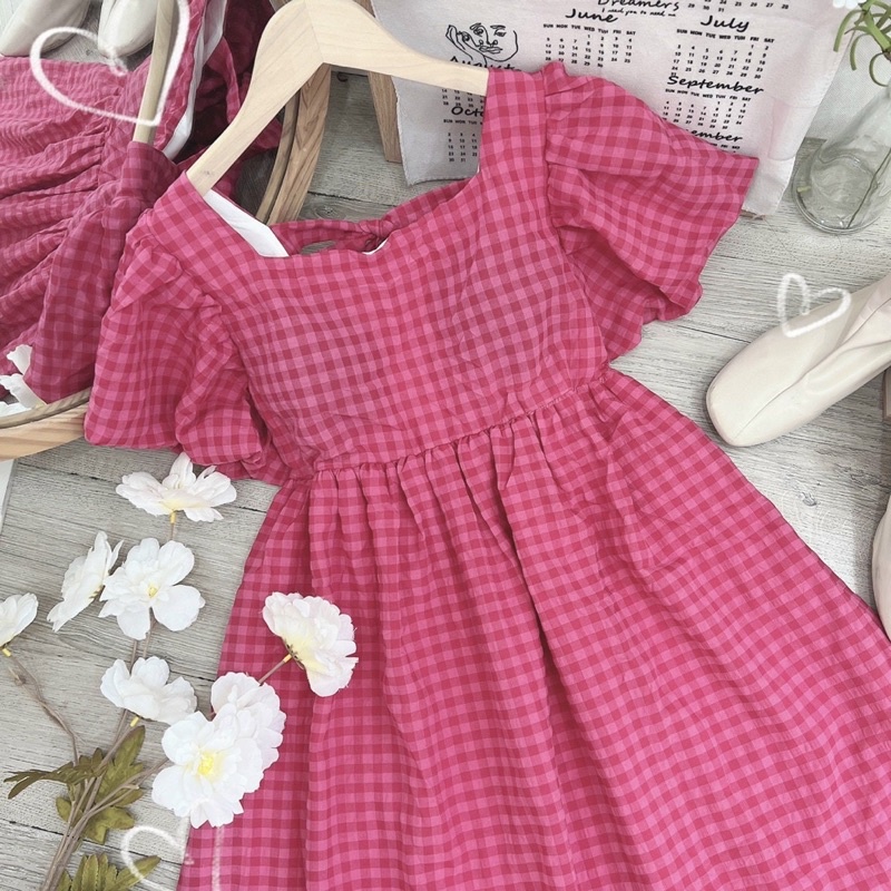 Đầm caro babydoll tay bồng midi VIBED