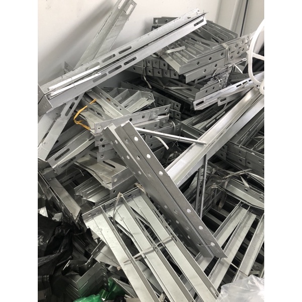 Chân giá cục nóng điều hoà 9000/12000