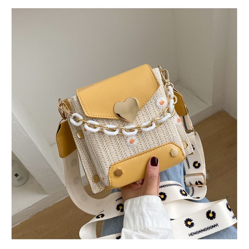 Túi Đeo Chéo Thiết Kế Mới Thời Trang Mùa Xuân Hè Dành Cho Nữ 2022