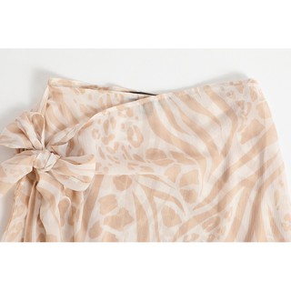 chân váy Primark dư xịn