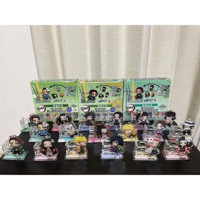 Mini Standee cắm bút decor Kimetsu no Yaiba ( đã tháo lắp)