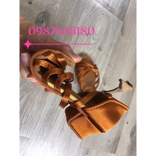 Giày dép khiêu vũ trẻ em( Sẵn 26-36)
