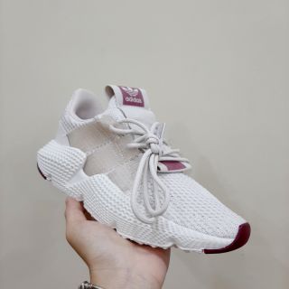 Giày thể thao Pro xám mận