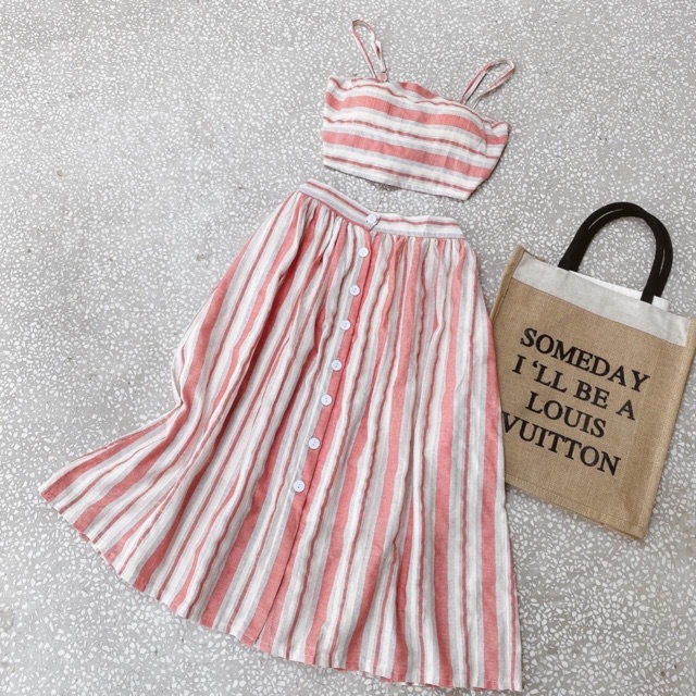 Set 2s crop sọc + chân váy