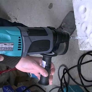 MÁY KHOAN MAKITA HR2470X5