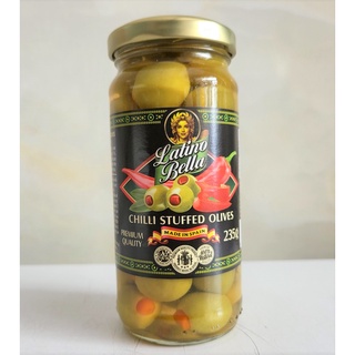 [Lọ 235g – NHÂN ỚT] TRÁI Ô LIU XANH [Spain] LATINO BELLA Chilli Stuffed Manzanilla Olives (anm-hk)