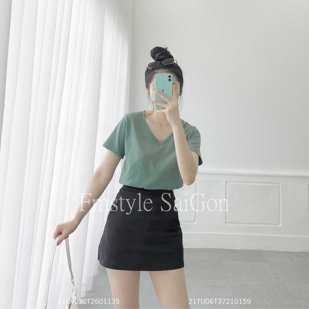 Áo thun trơn tay lỡ basic nữ, áo phông cổ V đẹp đi học ulzzang thời trang Fmstyle Saigon 21TU06T372101