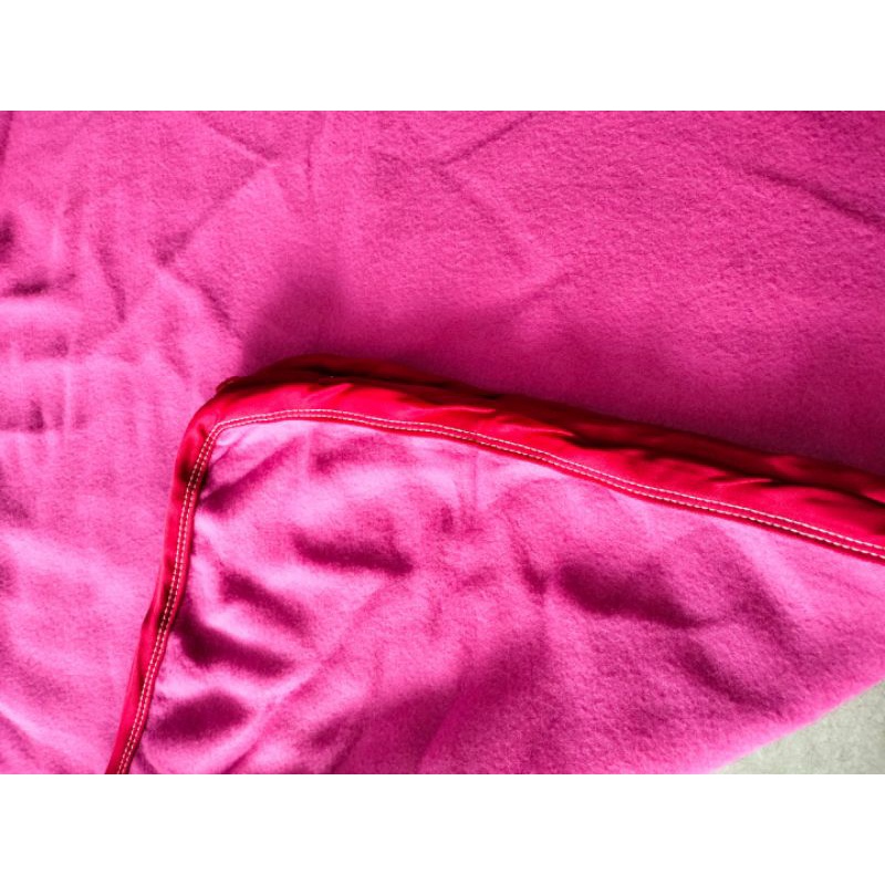 Mềm nỉ khổ rộng cho người lớn