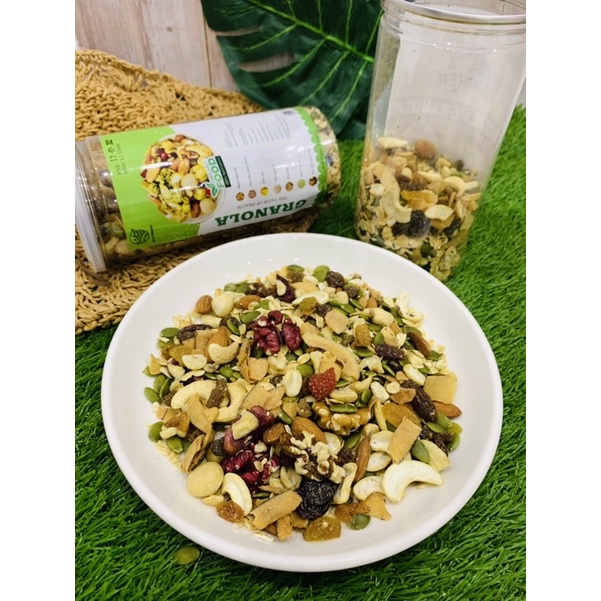 Granola ăn kiêng siêu hạt mix 10 loại hạt macca, dâu tây, óc chó, ngũ cốc hạt giảm cân ăn sáng hiệu quả- Hello organic