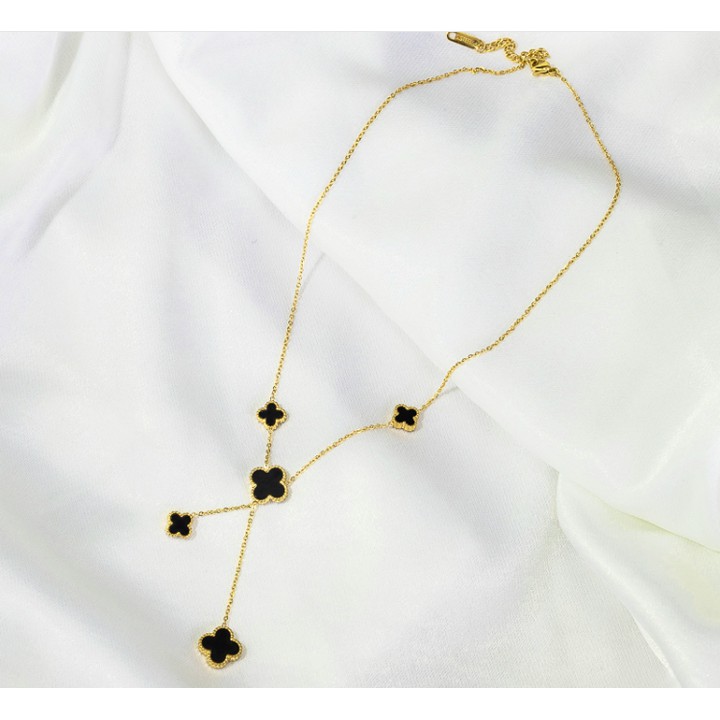 Dây chuyền nữ titan chuỗi hoa L V cách điệu thời trang 2 mặt đen, đỏ siêu đẹp, bền màu