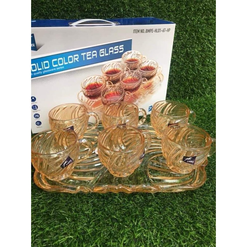 Bộ 6 cốc thủy tinh kèm khay vàng