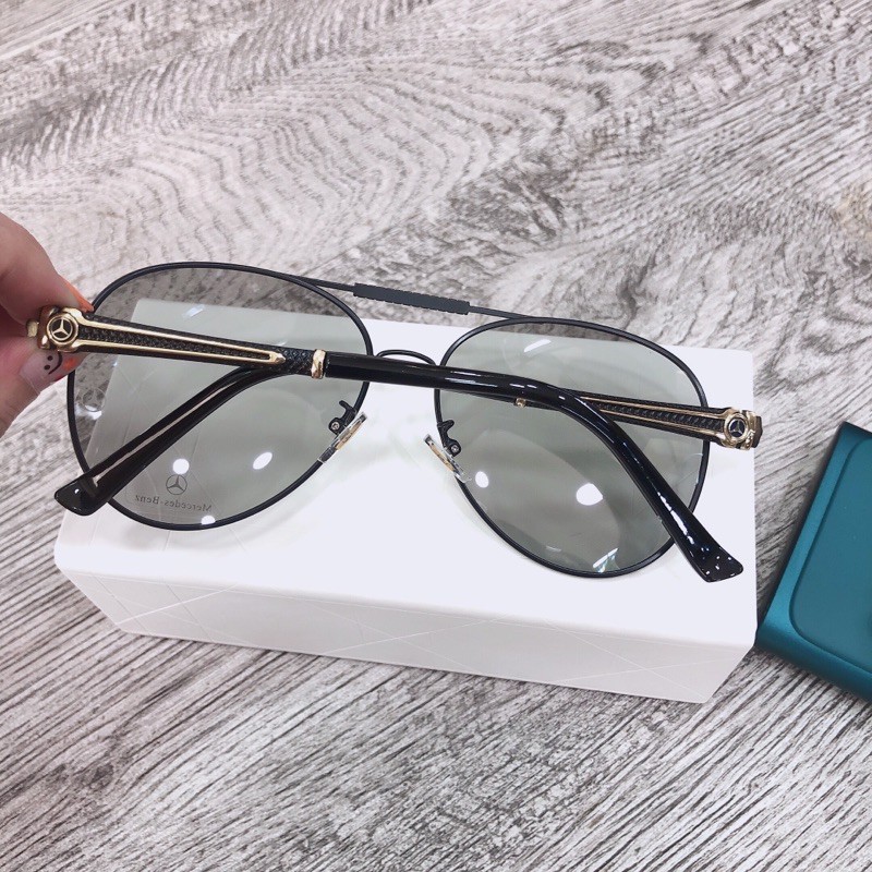 kính nam tròng đổi màu | BigBuy360 - bigbuy360.vn