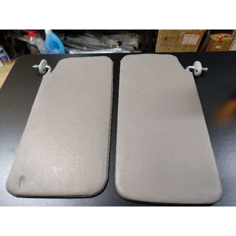 Tấm chắn nắng xe Suzuki 5tạ 7chỗ  giá tính 1 chiếc