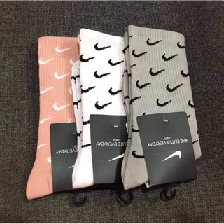 tất nike nhiều swoosh